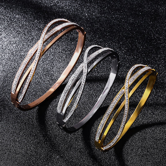 "Geometric Diamond Bracelet in Rose Gold"